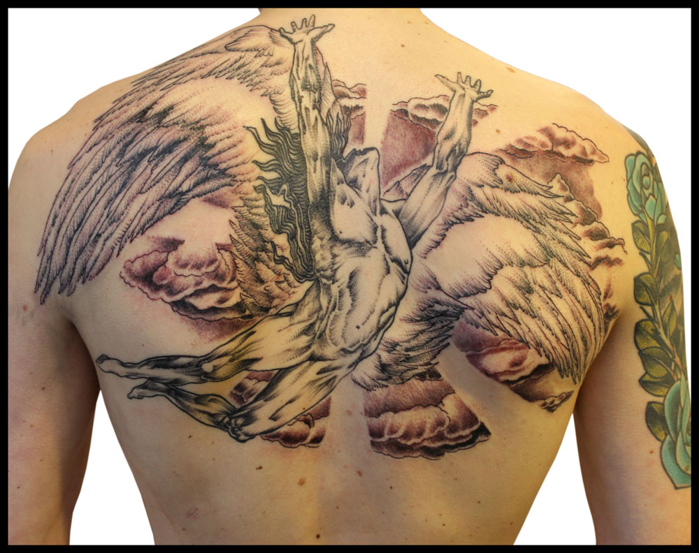 Angel on his shoulder  Tatuajes geniales Tatuajes